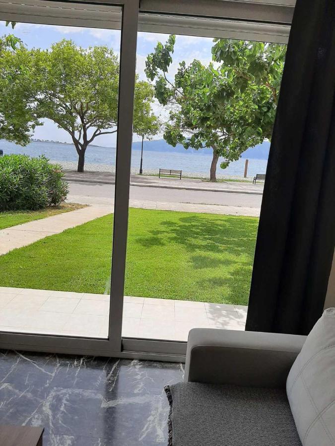 Nafpaktos Seaside Apartment Ngoại thất bức ảnh